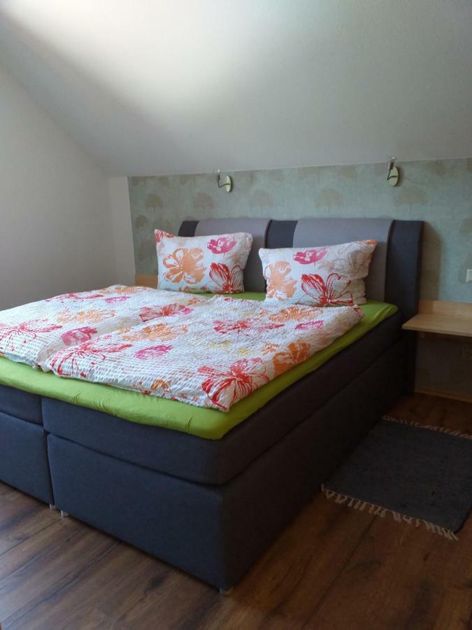 Ferienwohnung Csilla Unterweid Экстерьер фото